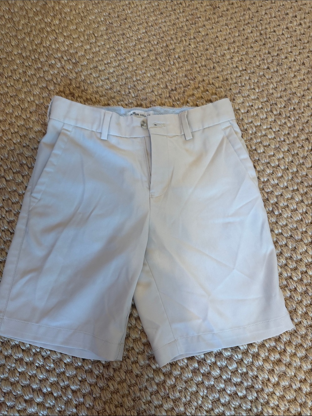 Peter Millar Light Beige Kids Chino Shorts size 9/10 golf performance shorts